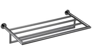 Väggmonterad badrumsställning i metall med flera ribbor för förvaring, silverfärgad.